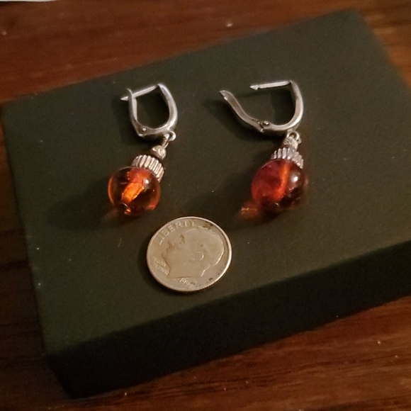 VINTAGE S.S. BALTIC AMBER EARRINGS - Picture 3 of 6